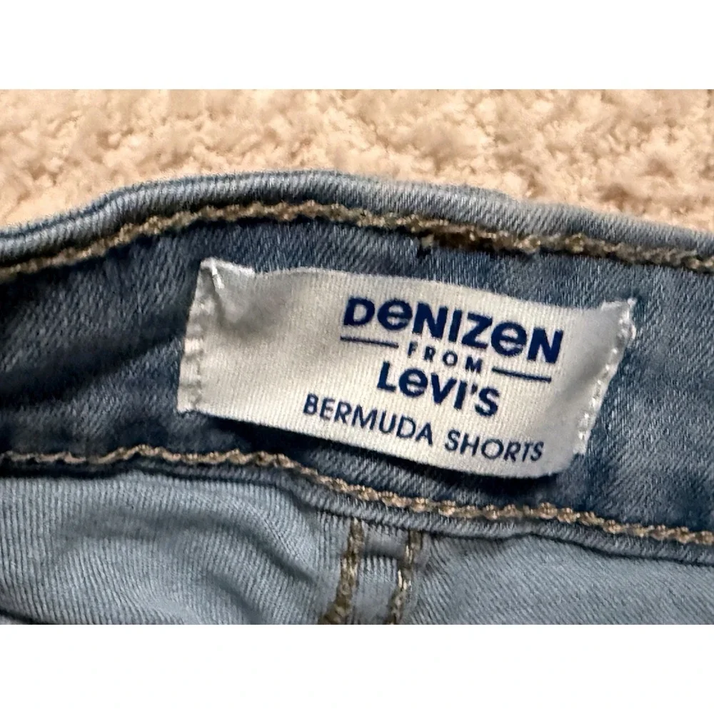 Denizen‎ from Levi's Womens Light Wash Bermuda Denim Shorts Cuffed Blue Sz 2/26